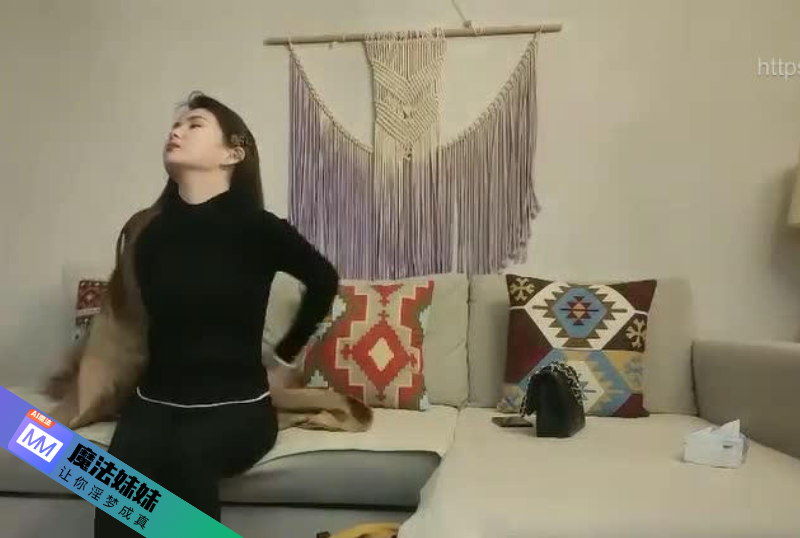 約了個西裝性感黑衣妹子啪啪 口交舔弄 脫掉內褲掰穴 上位快速抽插.png