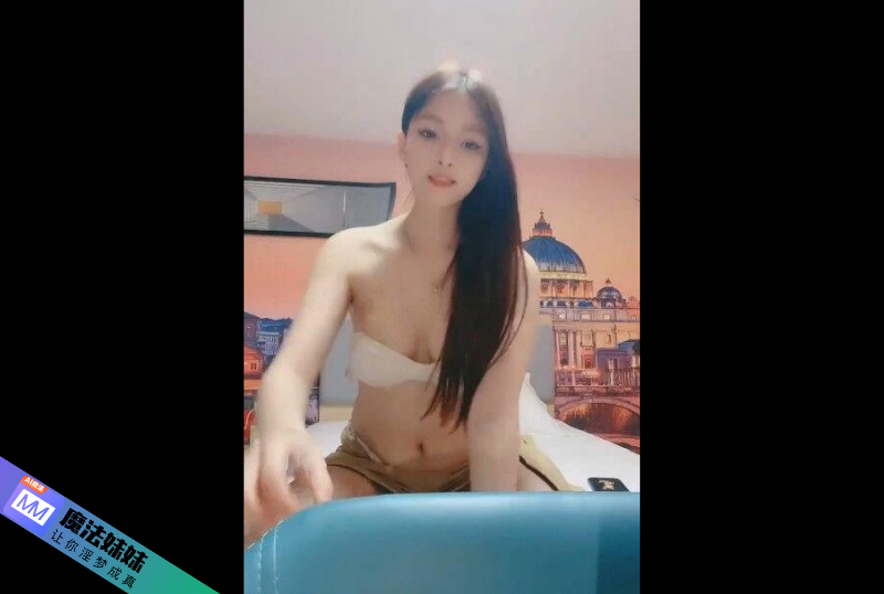 漂亮美女 爸爸快進來 啊啊 用力操我 妹子身材不錯 大奶子 稀毛粉鮑魚 被各種怼.png