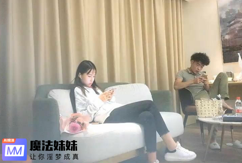 探花約了個00後嫩妹子啪啪,直接開操擡腿側入上位騎乘翹屁股猛操.png